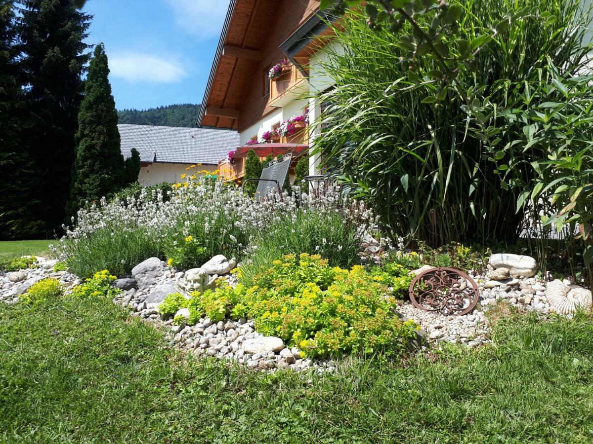 Pension Kreuzinger, 5310 Tiefgraben Exterior photo